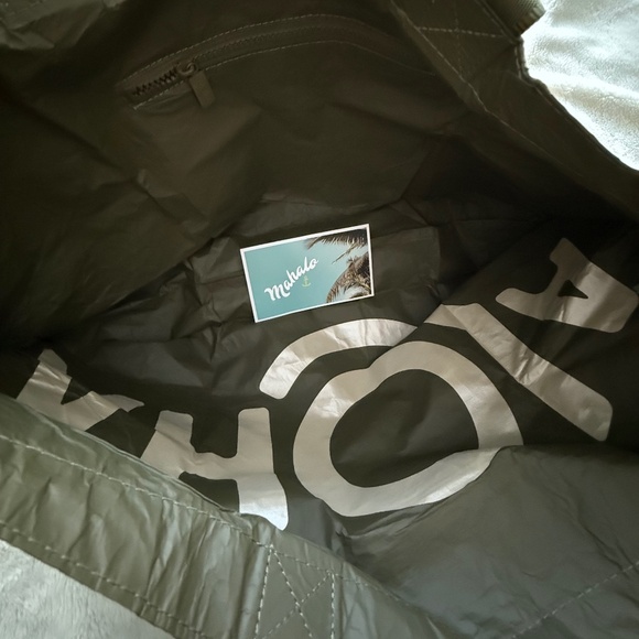 New!! Aloha Collection - HALO HALO - Reversible! - rare design!! - Picture 9 of 9